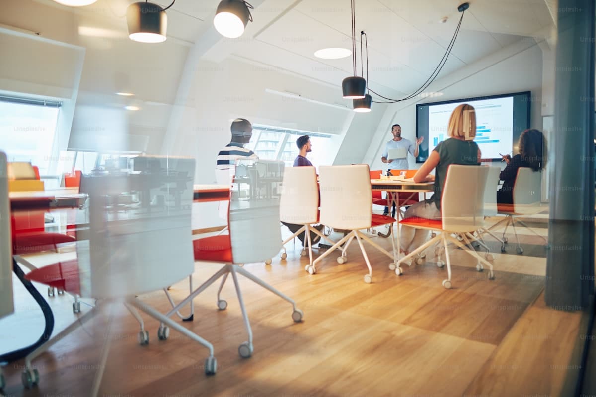 Lawhive Acquires Traditional Law Firm: A New Legal Services Model